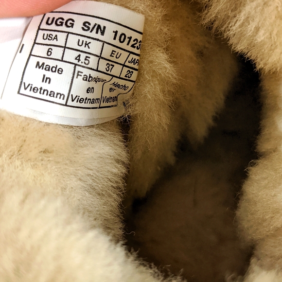 UGG Quincy UGG-plush Faux Shearling Lined Combat Mini Boots - Picture 13 of 15